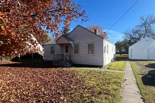 3125 Summers Ln, Klamath Falls, OR 97603 - Photo 1