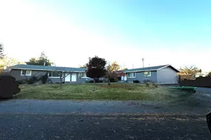 3410 Oxbow St, Klamath Falls, OR 97603 - Photo 1