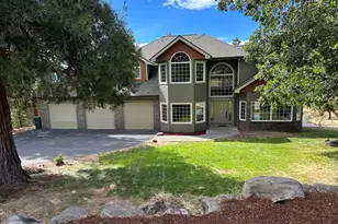 10712 Kestrel Rd, Klamath Falls, OR 97601 - Photo 1