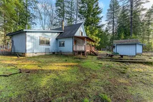 136 Hathaway Dr, Cave Junction, OR 97523 - Photo 1