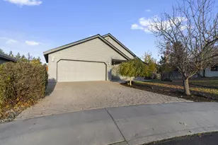 3362 NE Collier Ct, Bend, OR 97701 - Photo 1