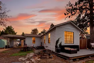 322 SE 5th St, Bend, OR 97702 - Photo 1