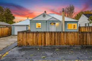 787 NW 5th St, Prineville, OR 97754 - Photo 1