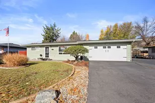 6245 Climax Ave, Klamath Falls, OR 97603 - Photo 1