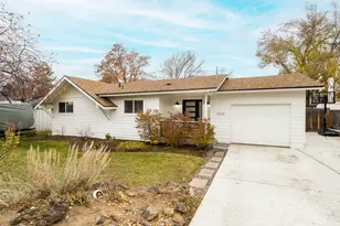 1333 NE Dempsey Dr, Bend, OR 97701 - Photo 1