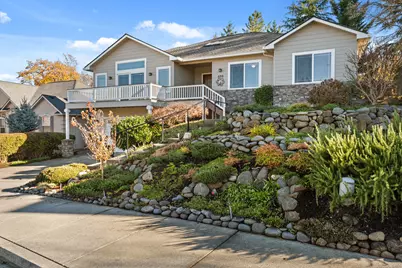 488 Quail Run, Eagle Point, OR 97524 - Photo 1