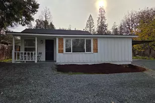 2855 Hamilton Ln, Grants Pass, OR 97527 - Photo 1