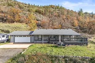 20400 Hwy 62, Shady Cove, OR 97539 - Photo 1