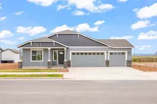 1256 NW Fairway Rd, Madras, OR 97741 - Photo 1