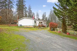 218 Hessar St, Grants Pass, OR 97527 - Photo 1