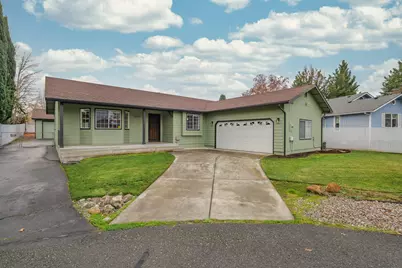 1517 Molly Lane, Grants Pass, OR 97527 - Photo 1