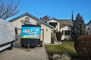 1011 Bismark St, Klamath Falls, OR 97601 - Photo 1