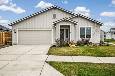 1055 NW Varnish Lane, Redmond, OR 97756 - Photo 1