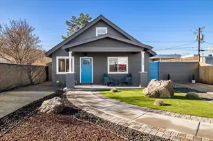 533 SW 4th St, Redmond, OR 97756 - Photo 1