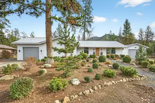 909 Upper Applegate Rd, Jacksonville, OR 97530 - Photo 1