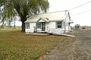 1267 Joe Wright Rd, Klamath Falls, OR 97603 - Photo 1