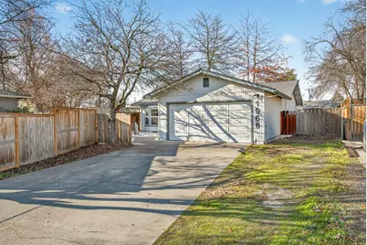 1968 Hutchins Circle, Medford, OR 97504 - Photo 1