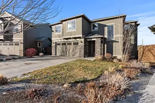 20670 Comet Ct, Bend, OR 97701 - Photo 1