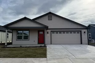 603 NE Arnold St, Madras, OR 97741 - Photo 1