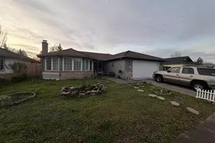 2451 Powell St, Medford, OR 97504 - Photo 1