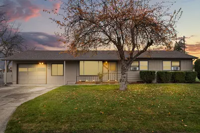 2009 Grandview Avenue, Medford, OR 97504 - Photo 1