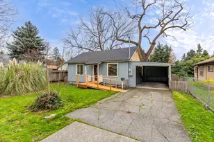 609 SE Riverside Ave, Grants Pass, OR 97526 - Photo 1