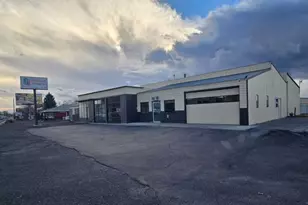 1497 NW 6th St, Redmond, OR 97756 - Photo 1