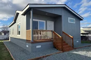 3601 Avenue C, White City, OR 97503 - Photo 1