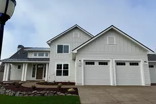 510 Autumn Hls Dr, Medford, OR 97504 - Photo 1