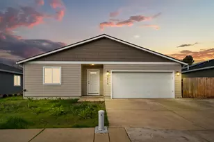 7915 Jacqueline Way, White City, OR 97503 - Photo 1