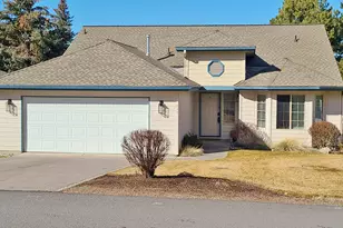 945 Hanks St, Klamath Falls, OR 97601 - Photo 1