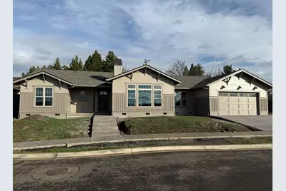 4019 Sunleaf Avenue, Medford, OR 97504 - Photo 1