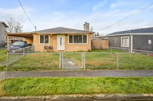 2841 Howard Ave, Medford, OR 97501 - Photo 1