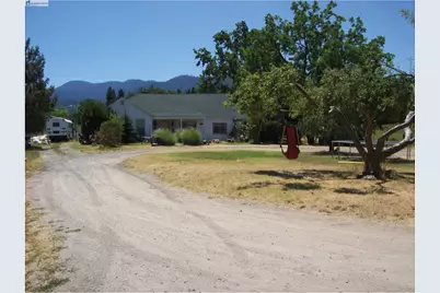 340 Normal Avenue, Ashland, OR 97520 - Photo 1