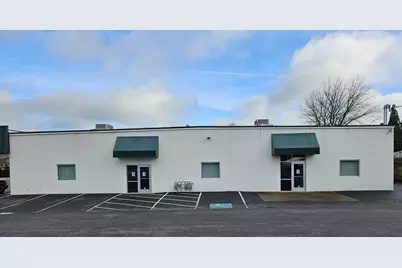 1775 N 10th Street, Central Point, OR 97502 - Photo 1