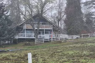 250 Bolt View Rd, Grants Pass, OR 97527 - Photo 1