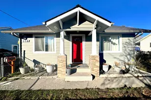 2427 Applegate Ave, Klamath Falls, OR 97601 - Photo 1