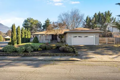 2740 Prescott Street, Medford, OR 97504 - Photo 1
