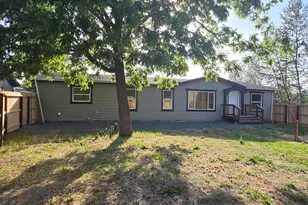5250 Redwood Ave, Grants Pass, OR 97527 - Photo 1