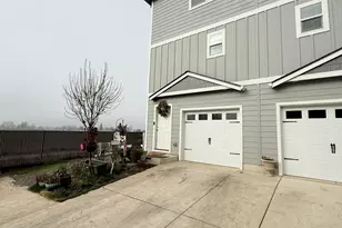 7821 Jacqueline Way, White City, OR 97503 - Photo 1