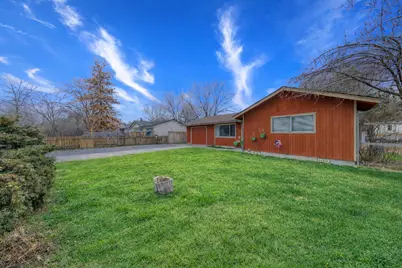 2634 SW Umatilla Court, Redmond, OR 97756 - Photo 1