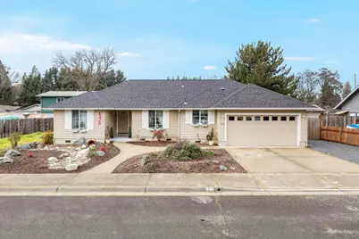 1716 Gardendale Lane, Grants Pass, OR 97527 - Photo 1