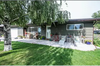 1719 Winona Way, Klamath Falls, OR 97603 - Photo 1