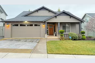 3784 Calle Vista Drive, Medford, OR 97504 - Photo 1