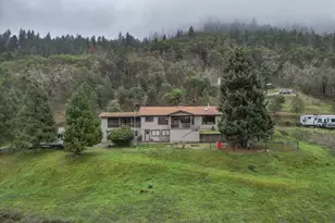 4644 Glen Echo Wy, Central Point, OR 97502 - Photo 1