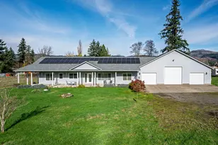 1273 SE 4th Ave, Mill City, OR 97360 - Photo 1