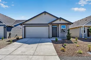 2682 NW 26th Lp N, Redmond, OR 97756 - Photo 1