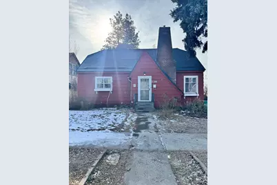 2318 Garden Avenue, Klamath Falls, OR 97601 - Photo 1