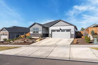 3265 Broken Top Way, Medford, OR 97504 - Photo 1