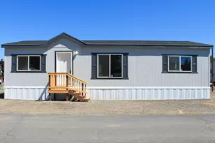 4647 Winter Ave, Klamath Falls, OR 97603 - Photo 1